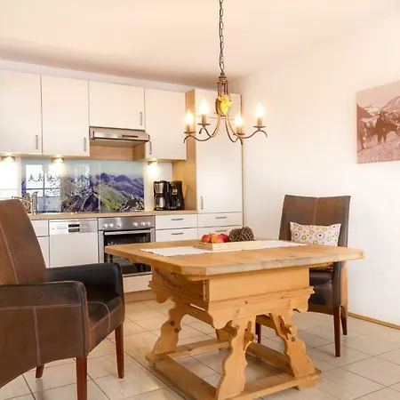 Alpentraum - Landhaus Appartement Obermaiselstein
